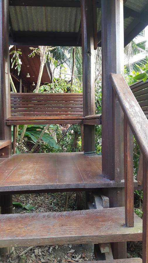 Ruean Mai Chai Khlong Amphawa Exterior photo