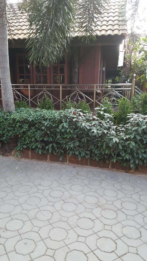 Ruean Mai Chai Khlong Amphawa Exterior photo