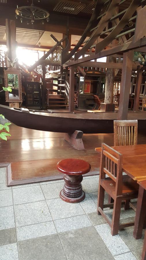 Ruean Mai Chai Khlong Amphawa Exterior photo